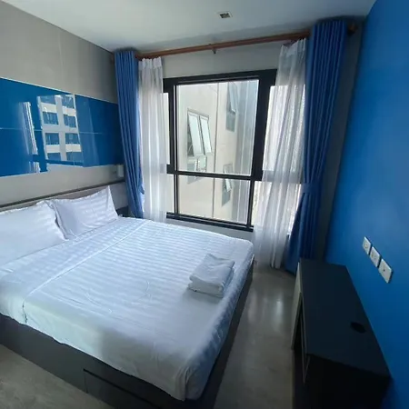 The Base Central In Downtown Pattaya Exterior photo