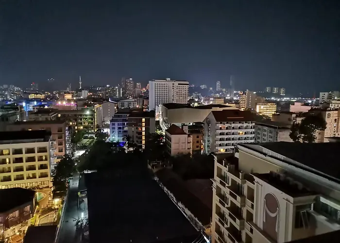 The Base Central In Downtown Pattaya